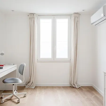 Appartement Joivy Minimalistic W Patio In Principe Real Lisboa