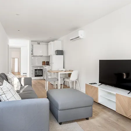 Joivy Minimalistic W Patio In Principe Real Appartement Lisboa