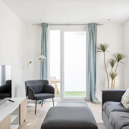 Joivy Minimalistic W Patio In Principe Real Appartement Lisboa
