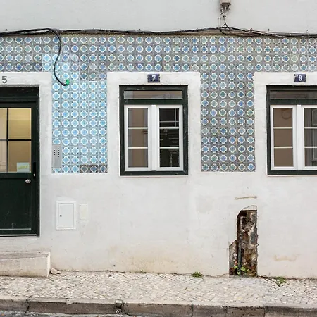 Appartement Joivy Minimalistic W Patio In Principe Real